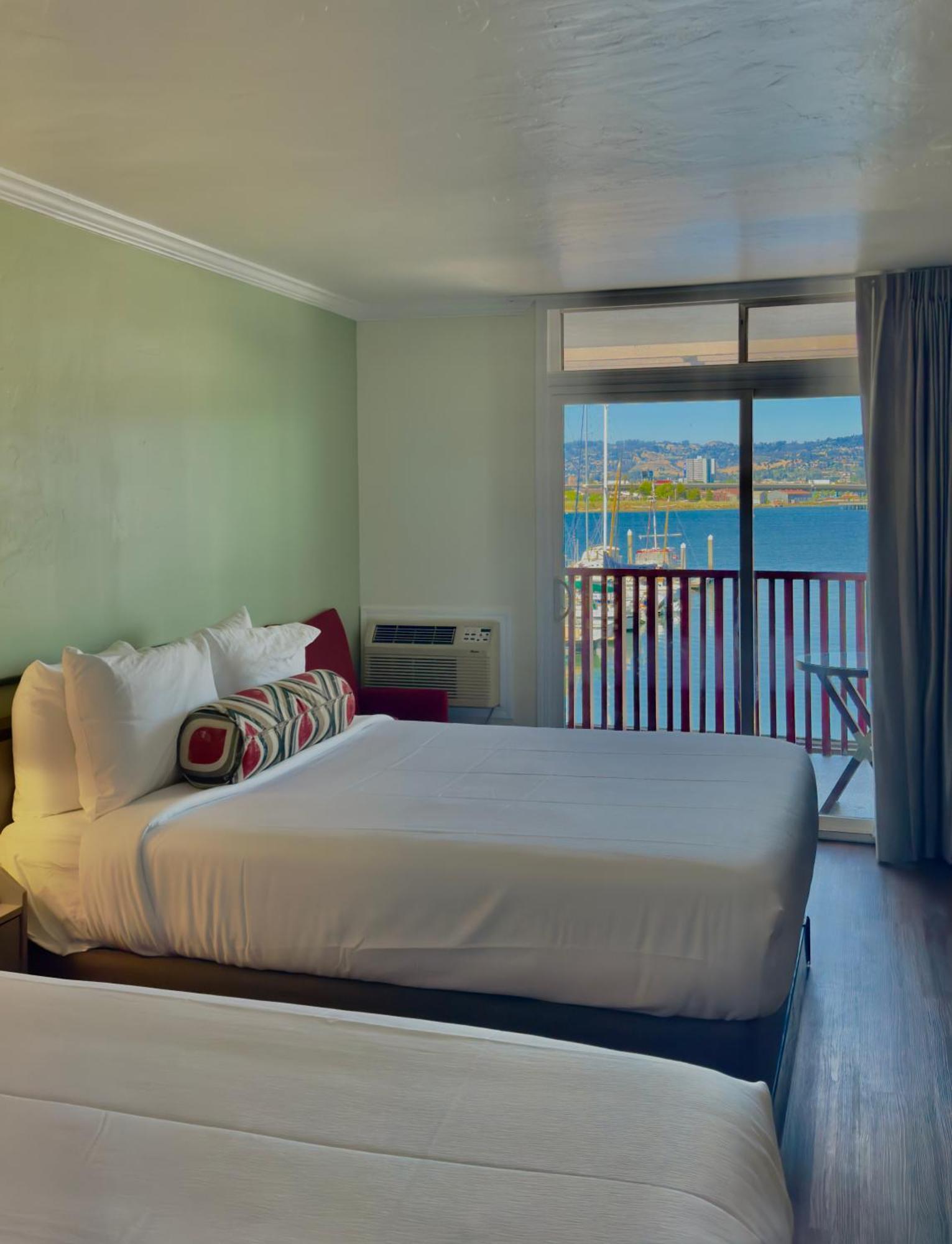 Marina Village Inn Аламида Экстерьер фото